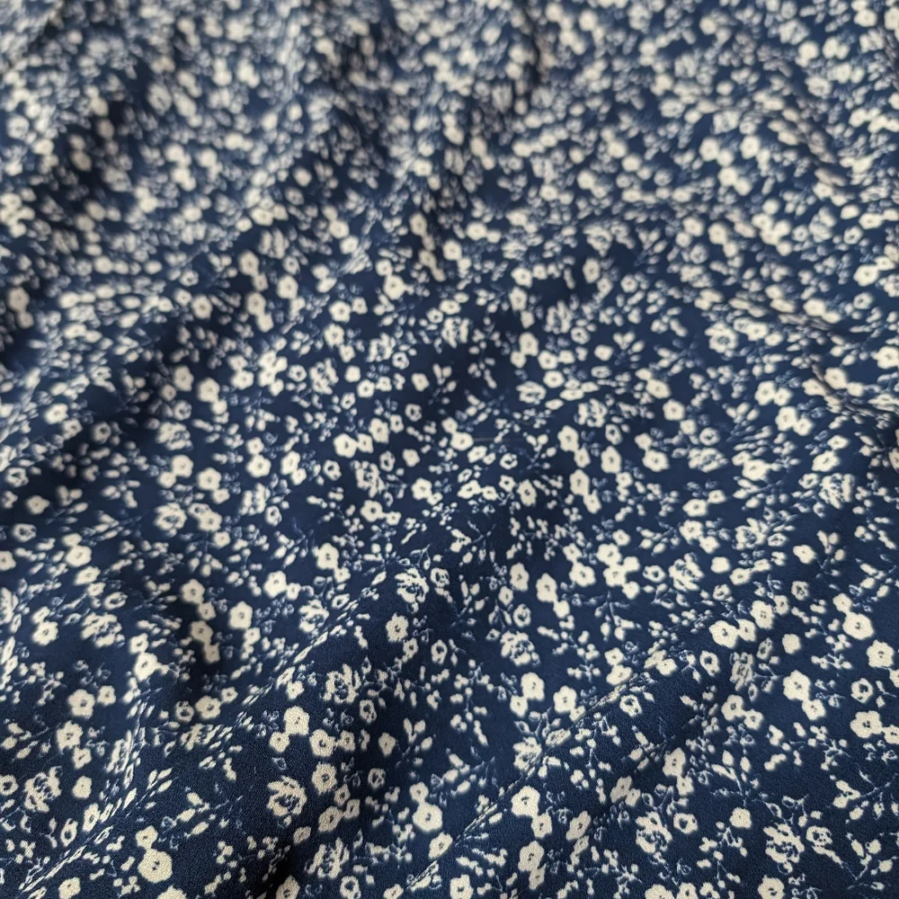 Arizona Blue floral Long flutter sleeve shorts romper jumpsuit EUC lined size M - Picture 8 of 9